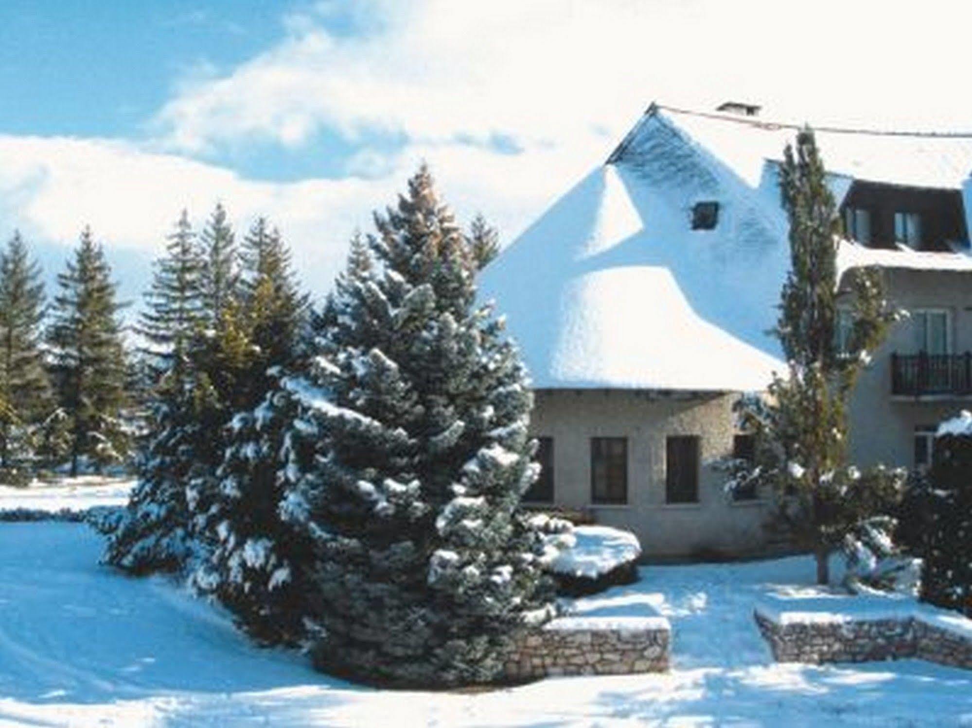 Hotel & Spa Les Bartavelles Crots Kültér fotó