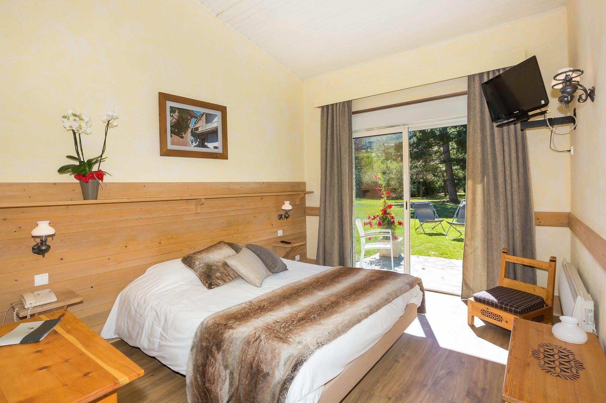 Hotel & Spa Les Bartavelles Crots Kültér fotó